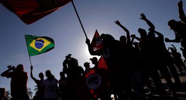 Kleinbauern und MST protestieren in Brasilien gegen Landarmut und Rücknahme der Agrarreform