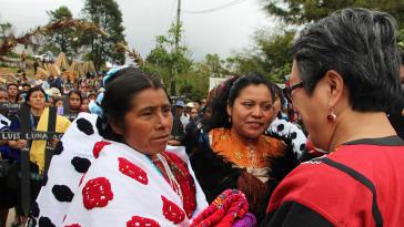 Victoria Tauli-Corpuz bei ihrem Besuch in Chiapas
