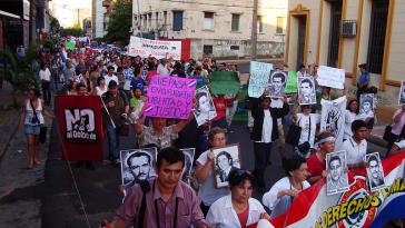 Protestierende in Paraguay fordern Menschenrechte ein