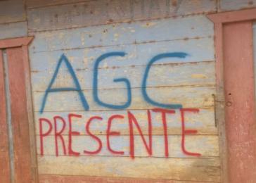 Graffiti als Warnung der neuen Paramilitärs in Kolumbien