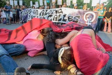 Demonstration gegen Frauenmorde am 8. Februar in Uruguays Hauptstadt Montevideo