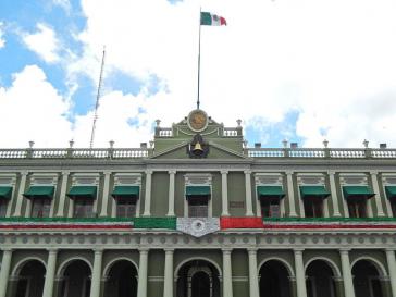 Regierungssitz in Xalapa, Veracruz. Das Gesundheitsministerium hat gefälschte Medikamente gekauft