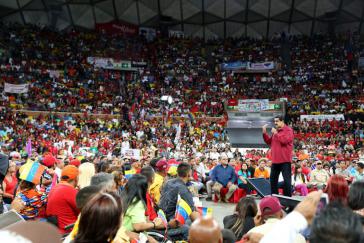 Präsident Maduro bei einer Großveranstaltung zur geplanten verfassungsgebenden V