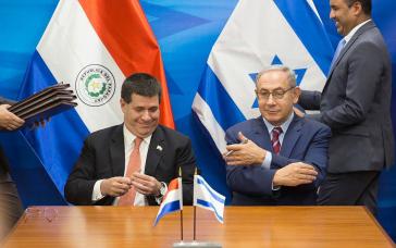 Der scheidende Präsident Paraguays, Horacio Cartes, und der israelische Präsident Benjamin Netanjahu