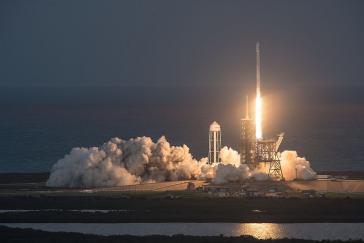 Start eines SES-Kommunikationssatelliten an Bord einer Falcon-9 Rakete am 12.Oktober 2017