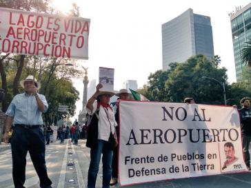 Protest in Mexiko-Stadt gegen den geplanten Großflughafen