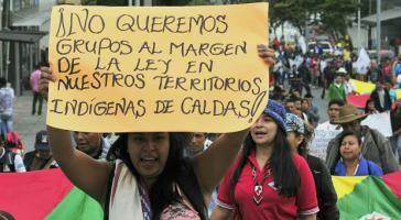 Indigene in Kolumbien demonstrieren gegen Gewalt bewaffneter Gruppen