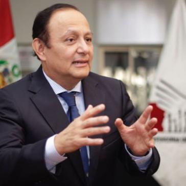 Der Ombudsmann von Peru, Walter Gutiérrez, hält die Begnadigung Fujimoris für unrechtmäßig Der Ombudsmann von Peru, Walter Gutiérrez, hält die Begnadigung Fujimoris für unrechtmäßig