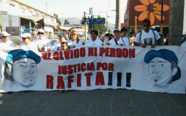 "Kein Vergeben, kein Vergessen": Demonstranten in Argentinien fordern Gerechtigkeit für den ermordeten Mapuche Rafael Nahuel