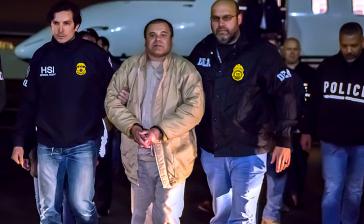 "Chapo" Guzman, hier bei seiner Auslieferung in die USA im Januar 2017, soll laut einer neuen Zeugenaussage mehrere Präsidenten bestochen haben