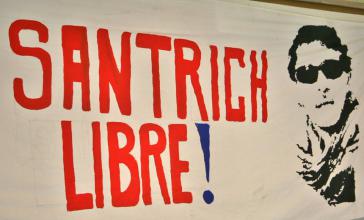 "Freiheit für Santrich" fordert dieses Plakat "Freiheit für Santrich" fordert dieses Plakat
