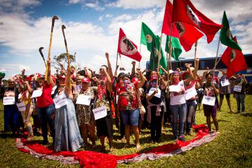 Aktivistinnen der Landlosenbewegung fordern Schutz vor sexueller Gewalt und Femiziden