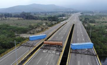 Gesperrte Brücke zwischen Kolumbien und Venezuela