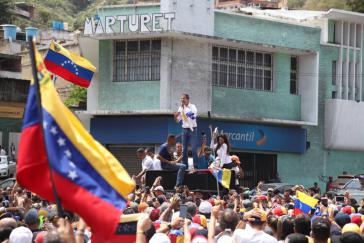 Der Oppositionspolitiker Juan Guaidó bei einer Kundgebung am Wochenende im venezolanischen Bundesstaat Vargas
