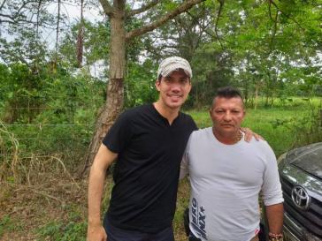 Juan Gauidó mit Alberto Lobo Quintero, alias "Brother" ... Juan Gauidó mit Alberto Lobo Quintero, alias "Brother" ...