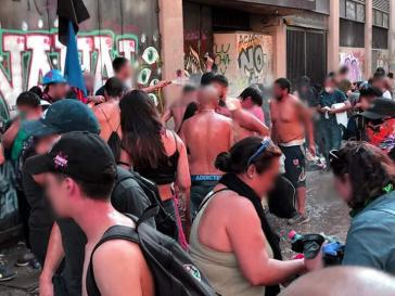 Demonstrierende klagen über Verbrennungen und Verätzungen nach Wasserwerfereinsätzen der Polizei Demonstrierende klagen über Verbrennungen und Verätzungen nach Wasserwerfereinsätzen der Polizei
