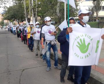 "Für das Leben – Für den Frieden": Farc-Mitglieder demonstrieren gegen die anhaltende Gewalt und den fehlenden Schutz durch die Regierung
