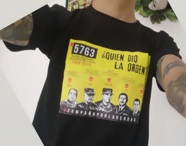 Wird nach dem Urteil weiter im Internet, in gedruckten Publikationen und auf T-Shirts verbreitet: Das "verbotene" Bild Wird nach dem Urteil weiter im Internet, in gedruckten Publikationen und auf T-Shirts verbreitet: Das "verbotene" Bild