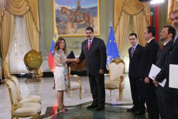 Brilhante Pedrosa bei der Übergabe ihres Beglaubigungschreibens an Präsident Maduro im Jahr 2018. Nun muss sie das Land verlassen