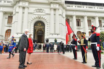 Héctor Béjar bei der Übernahme der Amtsgeschäfte als neuer Außenminister am Montag in Lima Héctor Béjar bei der Übernahme der Amtsgeschäfte als neuer Außenminister am Montag in Lima
