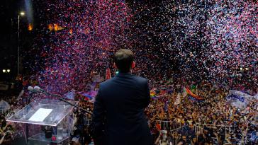 Hunderttausende feierten den Wahlsieg von Boric in Santiago