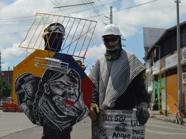Protestierende der "ersten Reihe", die die Blockaden in Cali gegen die Räumung verteidigen