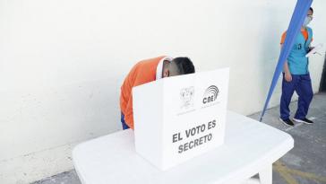 Am Sonntag findet in Ecuador die Stichwahl Arauz gegen Lasso statt