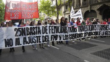 In Buenos Aires protestierten Tausende gegen geschlechtsspezifische Gewalt