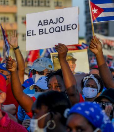 "Weg mit der Blockade" - Demonstration in Havanna
