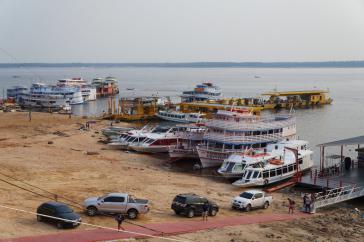 Bereits 2015 führte der Río Negro in Manaus zu wenig Wasser. Dieses Jahr ist es noch wesentlich schlimmer
