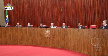 Eine Mehrheit von 5:2 der Richter:innen des TSE stimmte gegen Bolsonaro