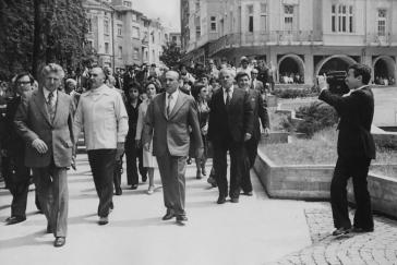 Staatsbesuch in Plovdiv im Mai 1975: Mexikos Präsident José López Portillo (weißes Hemd) und Bulgariens Ministerpräsident Todor Schiwkow (rechts von ihm)