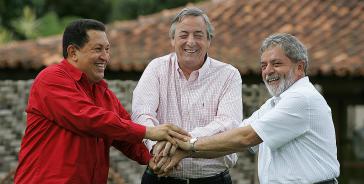 Historische Wegbereiter von Unasur: Hugo Chávez, Néstor Kirchner und Lula bei einem Treffen in Granja do Torto 2006