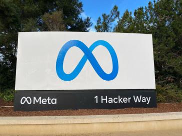 Eingangsschild am Hauptsitz von Meta in Menlo Park, Kalifornien (12. Mai 2022)