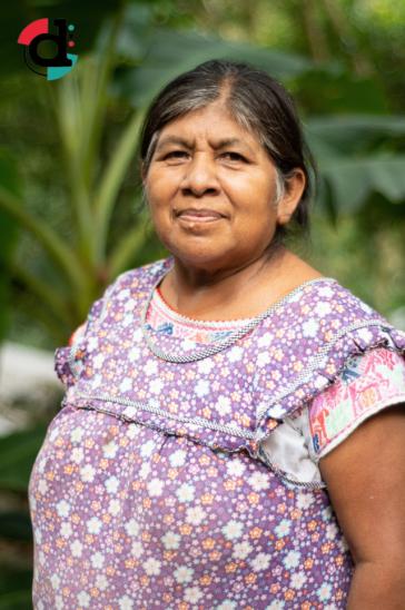 Josefina de Jesús Trinidad, eine Bewohnerin von Zoquita Tepetzalan und Mitglied der Kooperative Tosepan