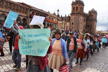 "Keine weiteren Massaker. Der Kampf ist ein Recht. Es lebe der Streik": Protest gegen die Regierung Boluarte in der Andenstadt Cusco