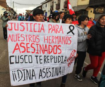Demonstrierende in Cusco fordern Gerechtigkeit für "unsere ermordeten Geschwister"