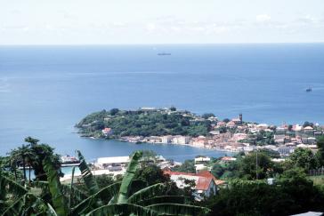 St. George’s, Hauptstadt des vom Klimawandel bedrohten karibischen Inselstaates Grenada St. George’s, Hauptstadt des vom Klimawandel bedrohten karibischen Inselstaates Grenada