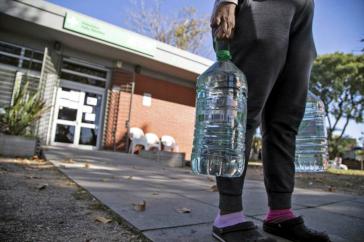 Trinkwasser in Flaschen machen in Uruguay hohe Kosten