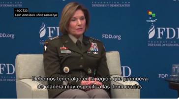 Sieht die USA in einem Konflikt, was die Vorherrschaft in der Kommunikation betrifft: Soldatin Richardson Sieht die USA in einem Konflikt, was die Vorherrschaft in der Kommunikation betrifft: Soldatin Richardson