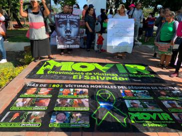 Familien werden in El Salvador gegen den Ausnahmezustand und die Massenverhaftungen aktiv