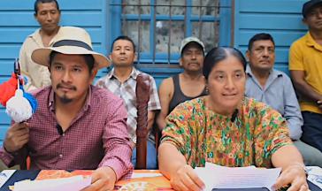 Der Ahnenrat der Maya Q'eqchi' und der Fischerverband begrüßten bei einer Pressekonferenz das Urteil
