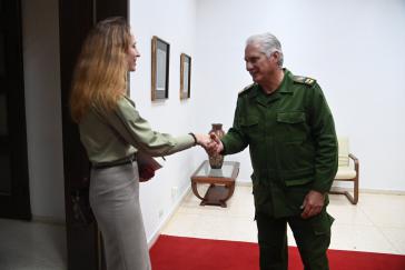 UN-Sonderberichterstatterin Alena Douhan bei ihrem Besuch in Kubas mit Präsident Miguel Díaz-Canel UN-Sonderberichterstatterin Alena Douhan bei ihrem Besuch in Kubas mit Präsident Miguel Díaz-Canel