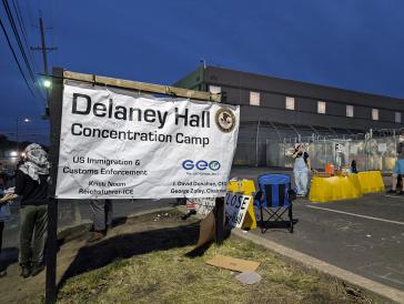 Protest gegen ein Abschiebegefängnis im US-Bundesstaat New Jersey Protest gegen ein Abschiebegefängnis im US-Bundesstaat New Jersey