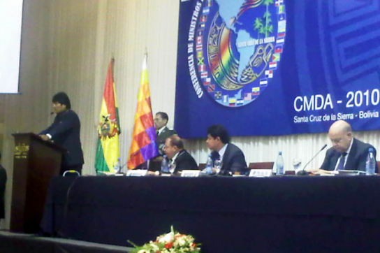 Boliviens Präsident Evo Morales während seiner Rede am Dienstag Morales am Rednerpult bei der OAS-Tagung