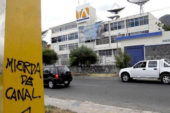 Graffito gegen den Privatsender Teleamazonas Graffito gegen den Privatsender Teleamazonas