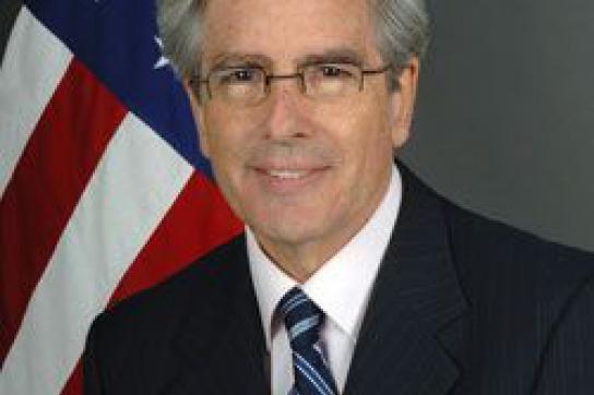 Kurz vor Putschversuch in Ecuador: US-Diplomat Arturo Valenzuela Kurz vor Putschversuch in Ecuador: US-Diplomat Arturo Valenzuela