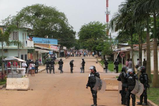 ESMAD-Polizisten im kolumbianischen Puerto Gaitán ESMAD-Polizisten in Puerto Gaitán