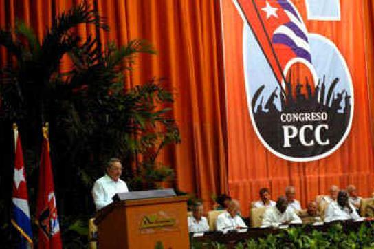 Raúl Castro zu Beginn des sechsten Parteitags der PCC