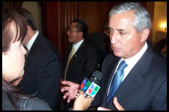 Otto Perez Molina wird neuer Präsident in Guatemala.